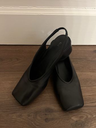 Sandalen COS Gr. 39
