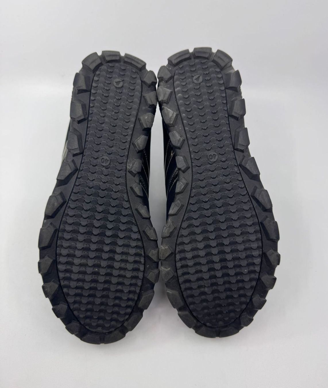 Scarpe da uomo: Bequeme Schuhe Grösse 40 schwarz – Usato da Herisau venduto da Seyashop1 4