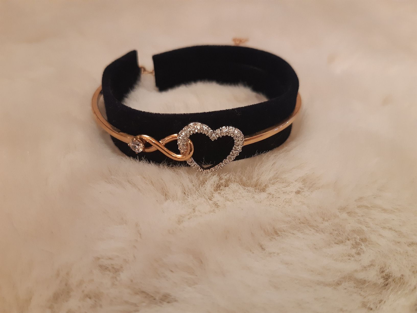 Swarovski Bracciali & Braccialetti: Swarovski Armband mit Herz und Infinity Zeichen – Usato da Toffen venduto da Gwunderegge77 1