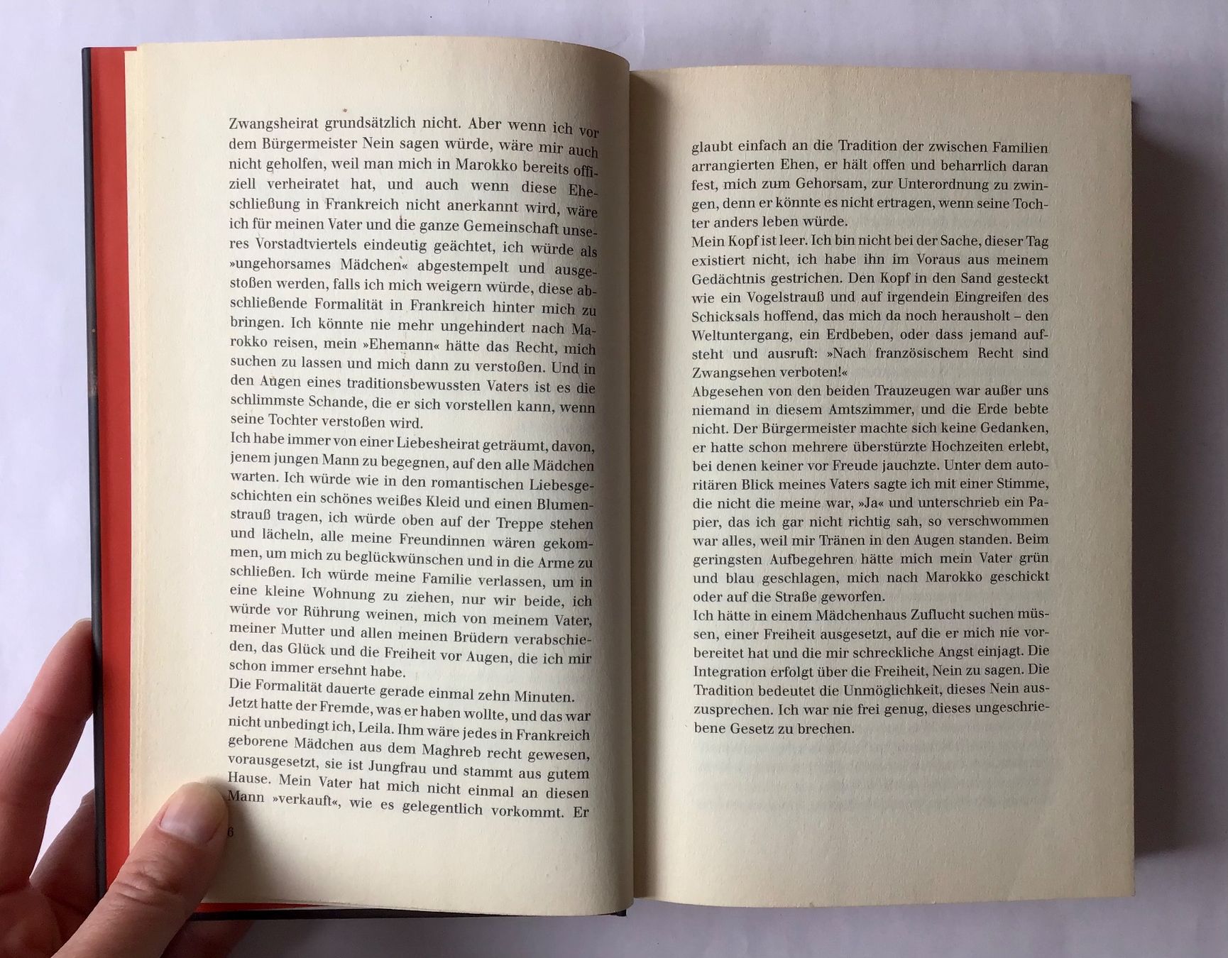 Bücher: Leila: Zur Ehe gezwungen – Gebraucht aus Bubendorf von Alpenheidi 6