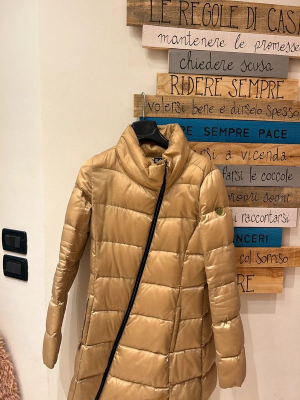 Armani Cappotti: Doudoune Armani – Usato da Versoix venduto da wen_75xm
