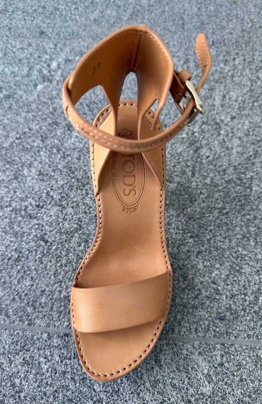 Tod'S Damenschuhe: Tod's Ledersandalen GR 37 – Gebraucht aus Wangen SZ von case690 1