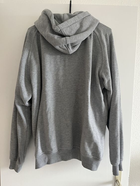Vestes: Grauer Hoodie mit Reissverschluss, Männer Grösse L – D'occasion à Zürich par Insert_Name 1