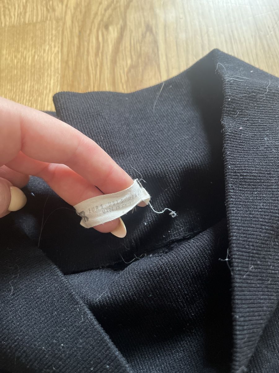 Pantaloni: Short noir cycliste – Usato da Le Locle venduto da Mayd_h 1