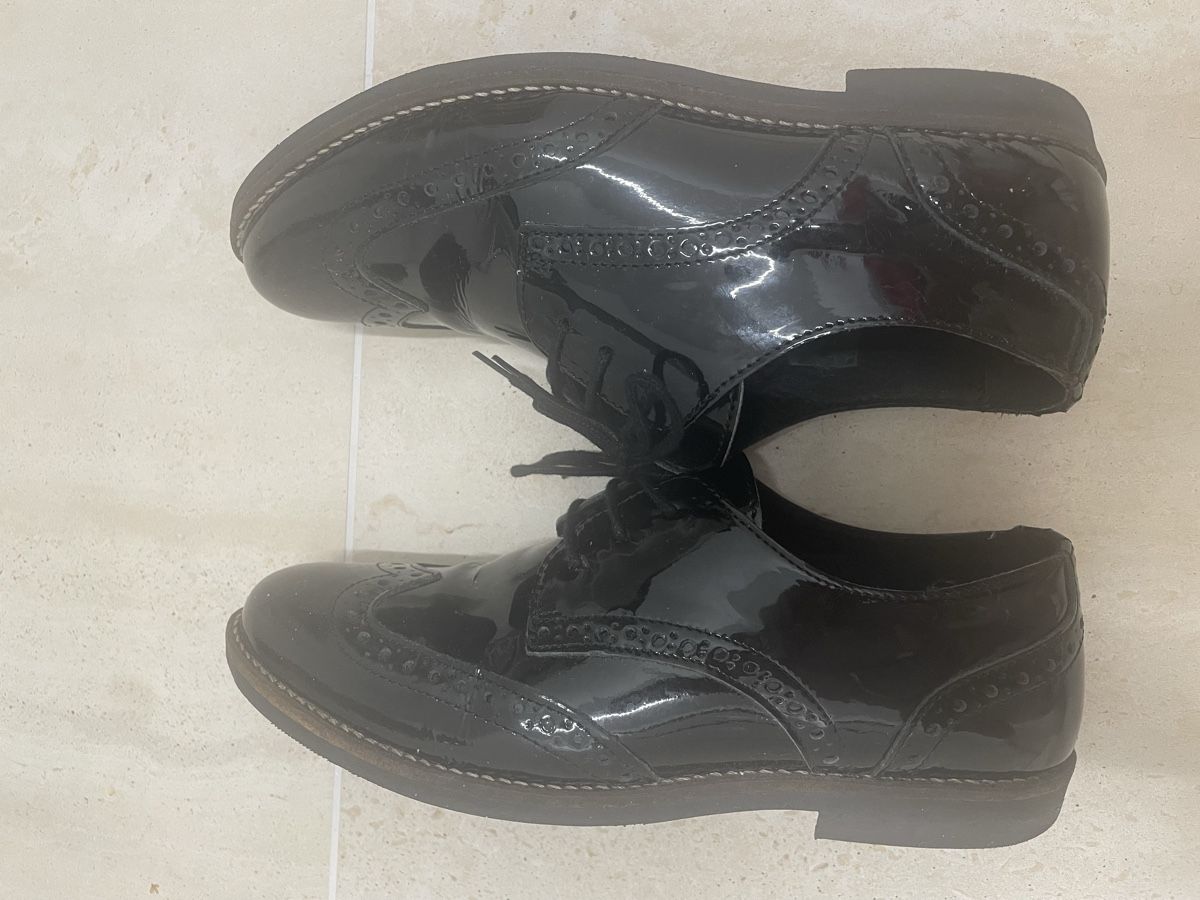 Damenschuhe: Glanz Lederschuhe 38 Schwarz  – Gebraucht aus uster von 2017c 4