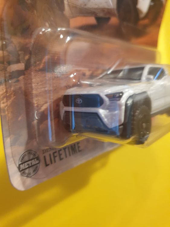 Matchbox Toyota Hilux Pickup Blue #35 Mainline 2024 Case J/K (In-Stock) New 4x4
