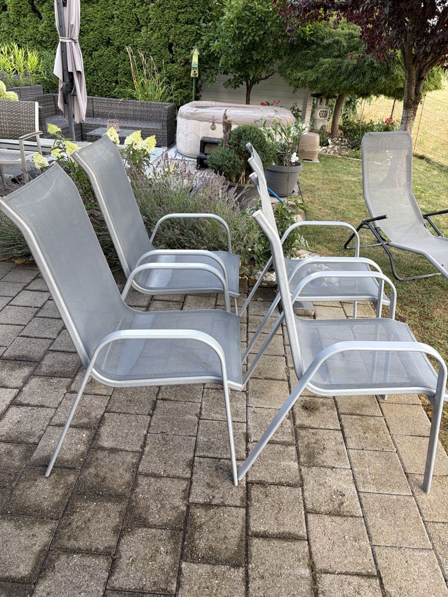 Set di tavolo e panche: Gartentisch 105cm / 4 Stühle – Usato da Härkingen venduto da Pinky05 4