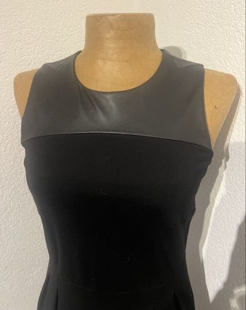 Robe noire de cocktail, Taille M