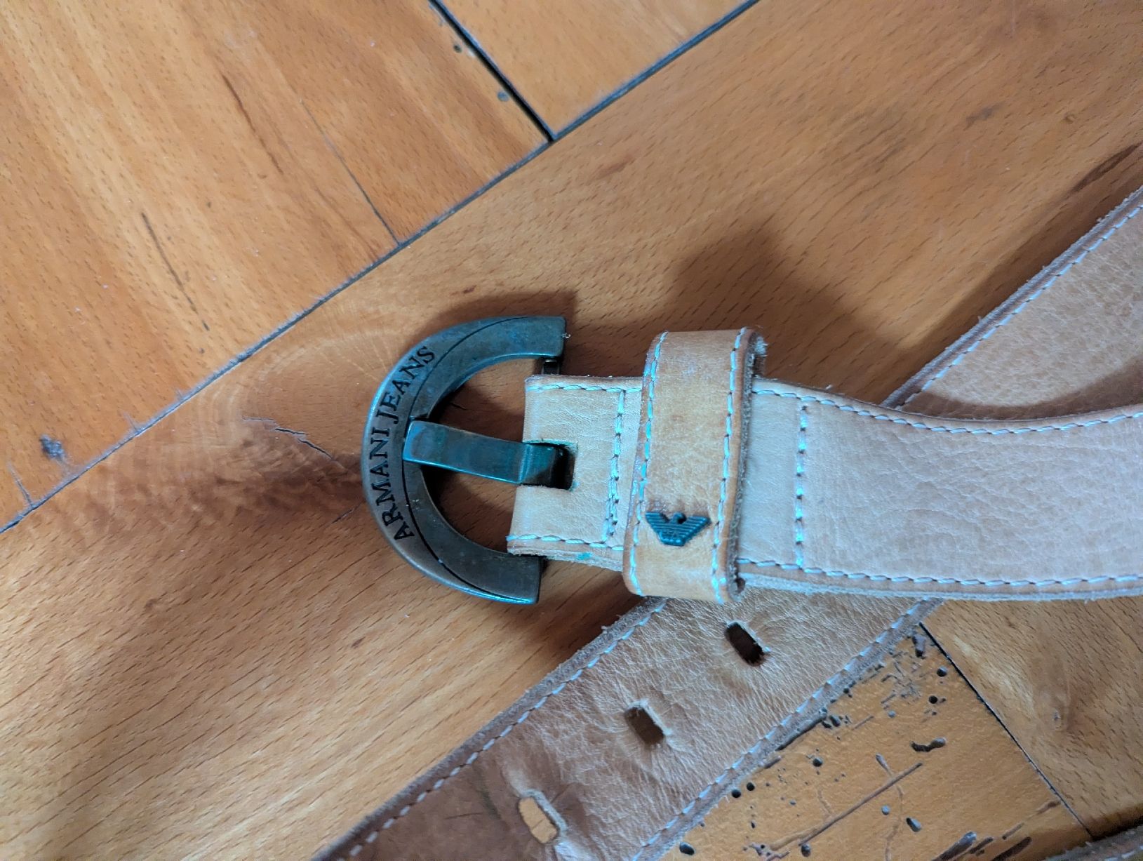 Armani Cinture: Armani Jeans Leather Belt Tan – Usato da Stans venduto da angelajanequick
