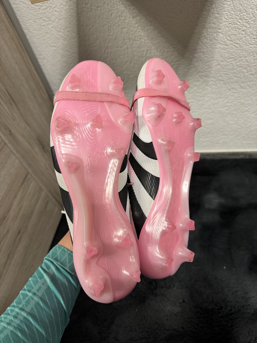 Adidas Chaussures hommes: Adidas Predator Pink Beckham FG – D'occasion à Spiez par vvo_627h 2