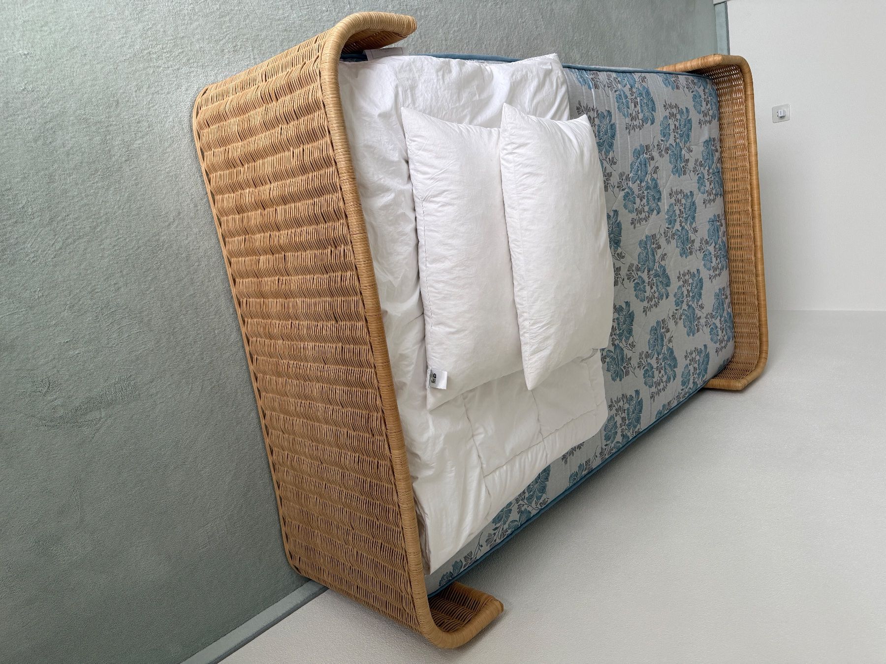 Letti: Rattan Daybed mit guter Matratze – Usato da Schindellegi venduto da Haru5 1