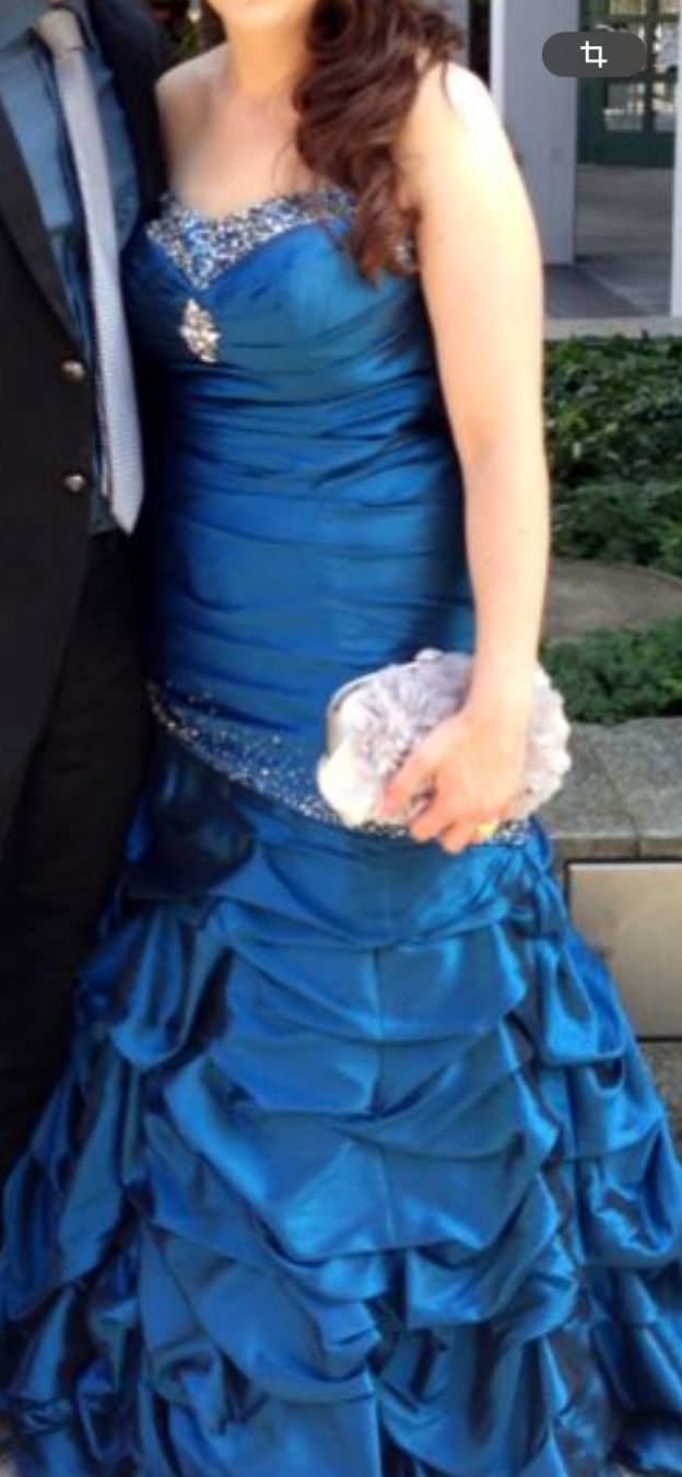 Vestiti: Abendkleid / Cocktailkleid – Usato da Zullwil venduto da Nina.L.R.