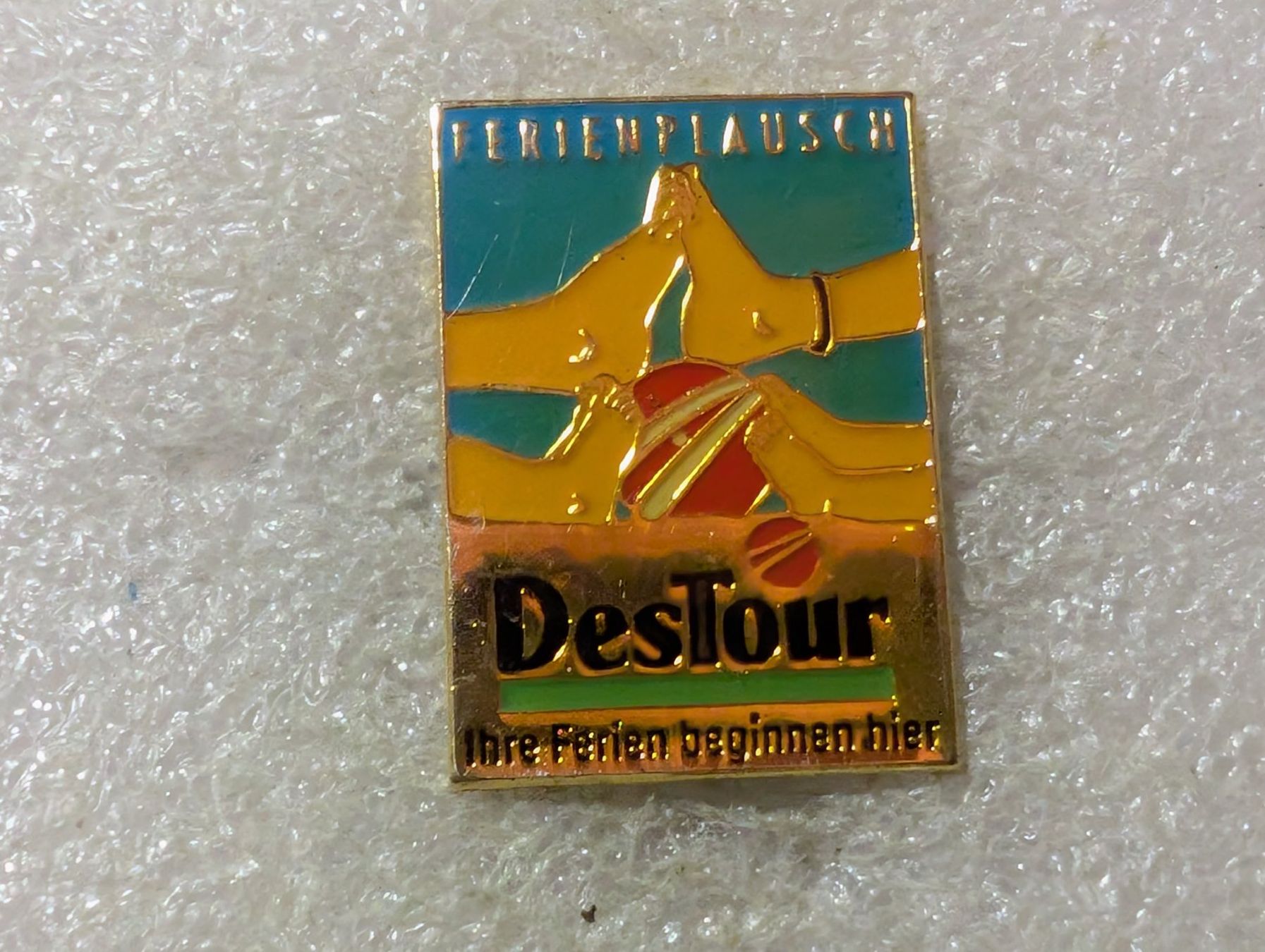 Placchette & Badge: Ansteckpin 78: DesTour – Usato da Oppligen venduto da Pin-Fall-Shop