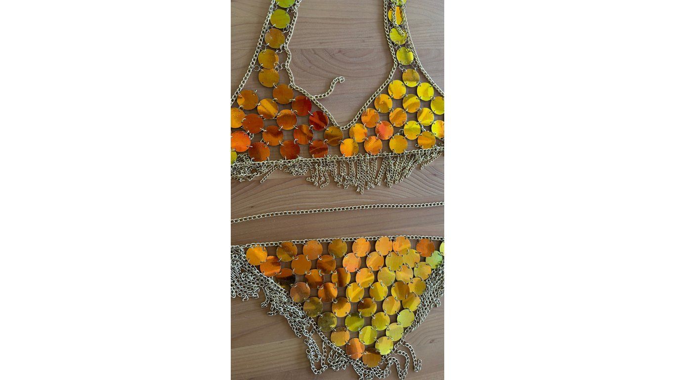 Kostüme: Glitzerndes Set mit Pailletten, Gold – Gebraucht aus Goldau von rkl86 1