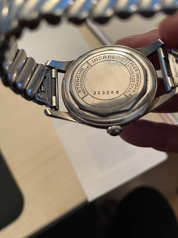 Orologi: Uhrech Neuchätel Uhr – Usato da Stein am Rhein venduto da Lembu