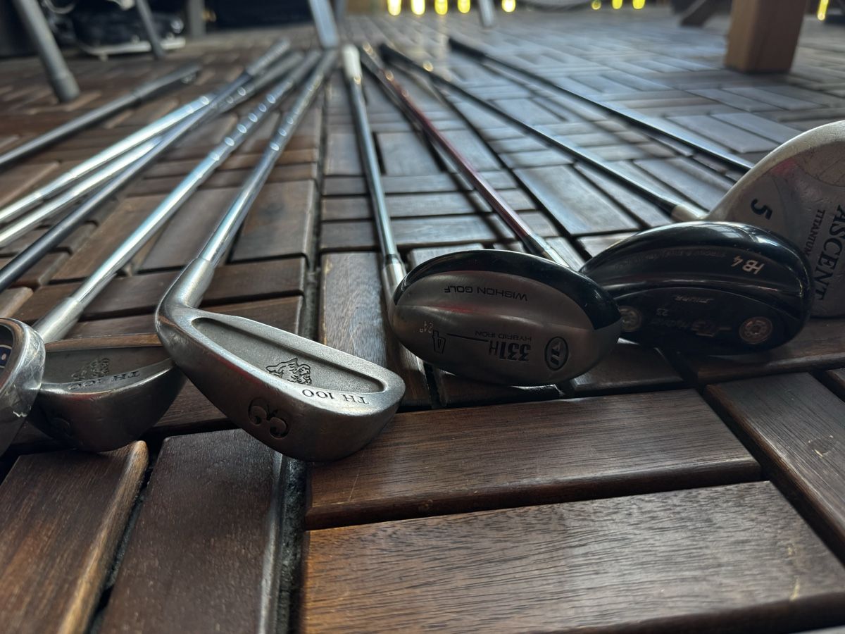 Mazze & Set: Nike Golf Tasche mit 10 div. Schläger – Usato da Liesberg venduto da hdz_x7vl 4