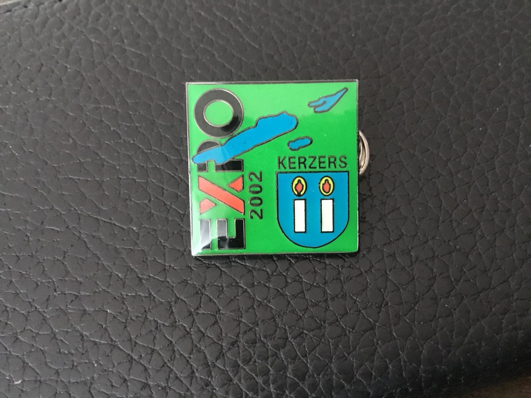 Medaillen: EXPO 02 Pin Kerzers – Neu (gemäss Beschreibung) aus Kerzers von Georges3210