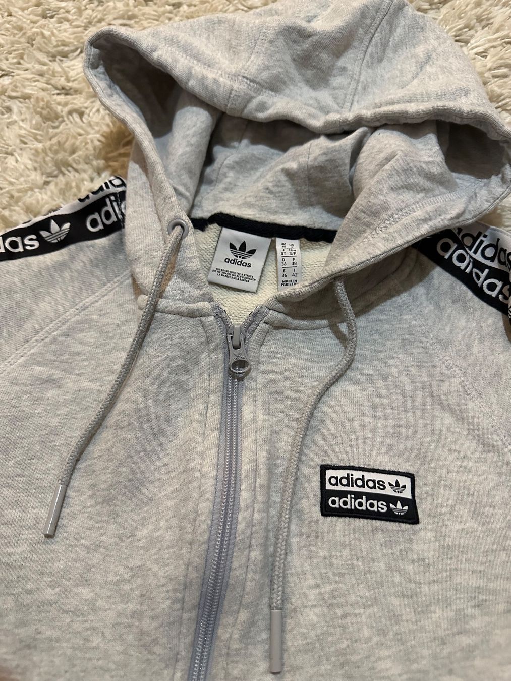 Adidas Pullover & Sweatshirts: Pullover ADIDAS Gr.S – Gebraucht aus Bern von BrandVilla 3
