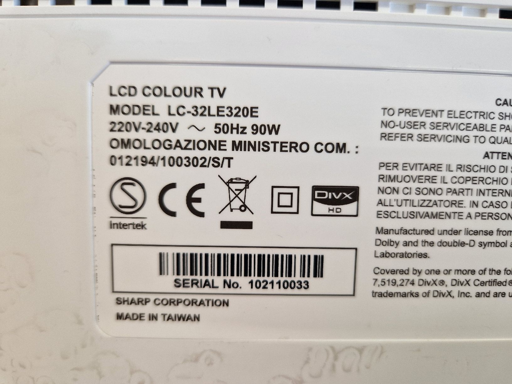 Sharp Appareils TV: SHARP LC-32LE320E – D'occasion à Einsiedeln par Radiofreund 1
