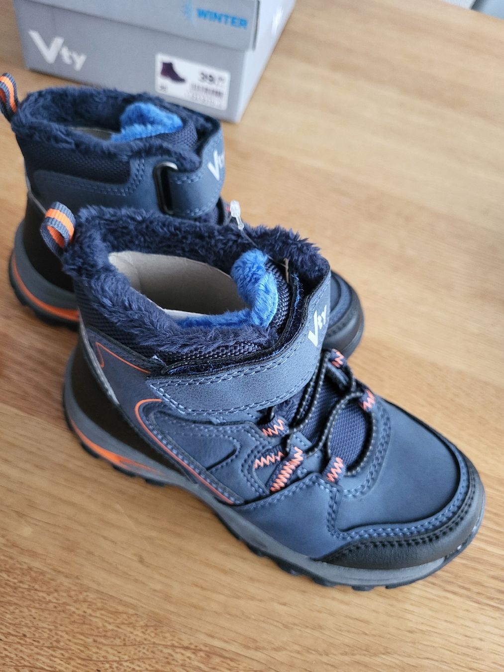Scarpe per ragazzi: NEUE Kinder Winterschuhe Gr. 28 – Nuovo e nell'imballaggio originale da Dietlikon venduto da Yul_yy9w 2