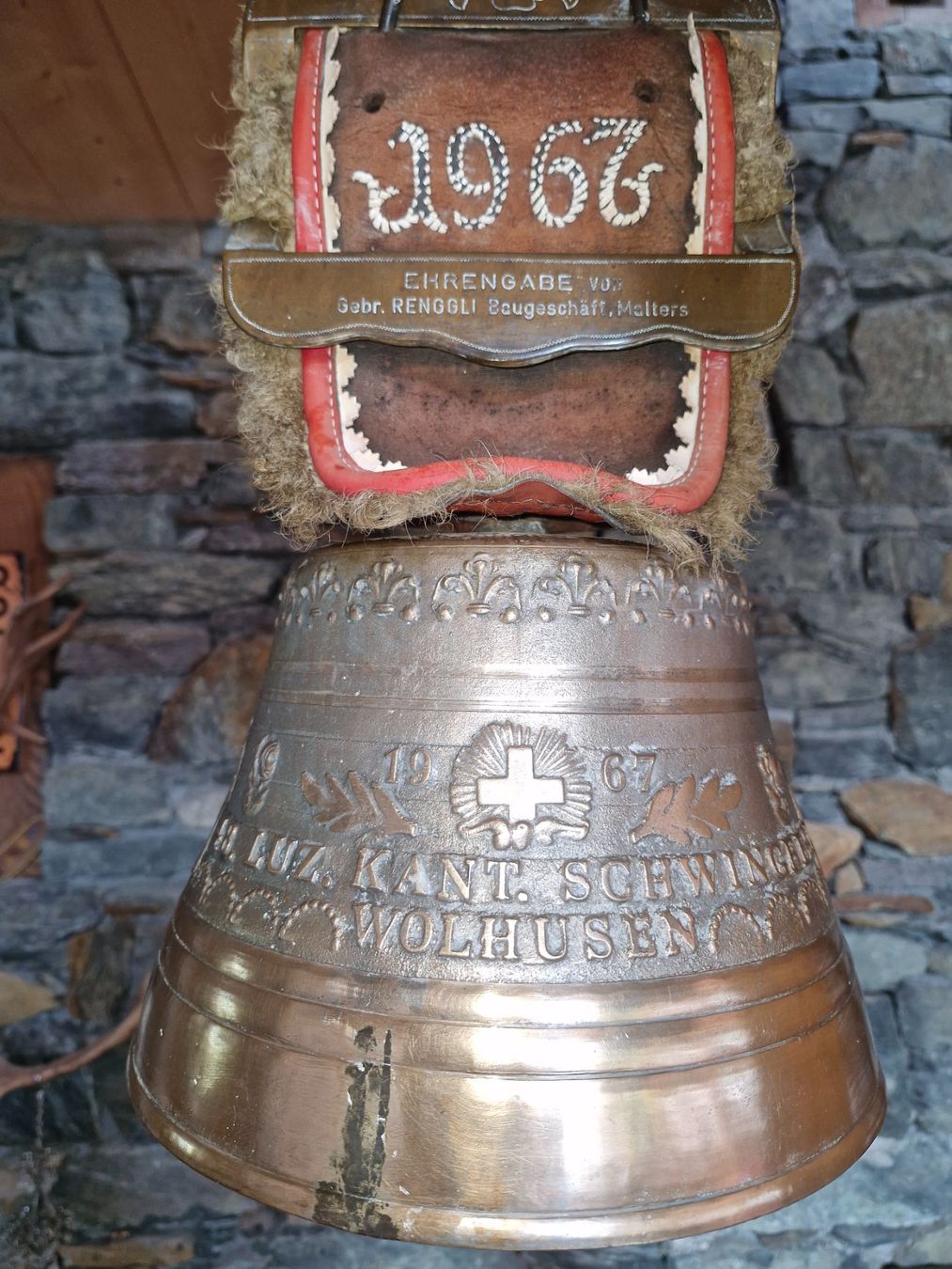 Cloches & sonnailles: Glocke Treichel 1967 – D'occasion à Guarda par rue_bpd7 1
