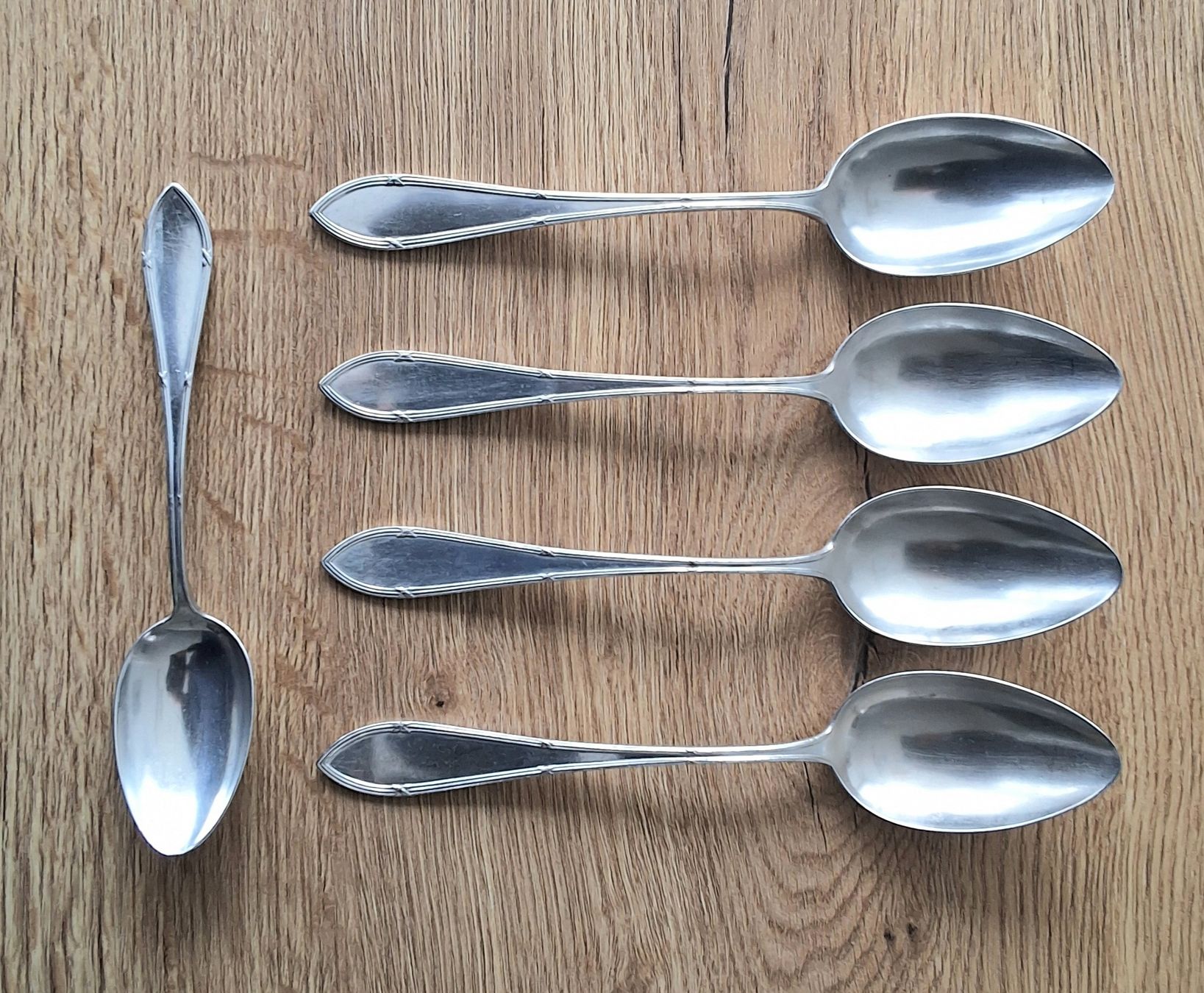 Jezler Löffel: 4 + 1 Löffel (Silber 800) JETZLER – Gebraucht aus Oftringen von Waltereg