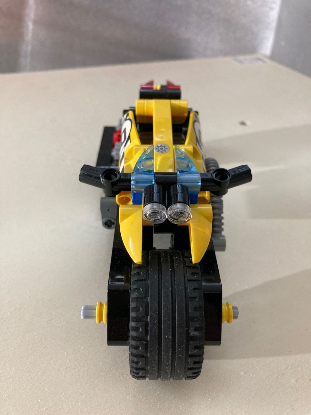 Lego Kit di costruzioni: LEGO® Technic Motorrad 42058 – Usato da Glattfelden venduto da Flip4u 3