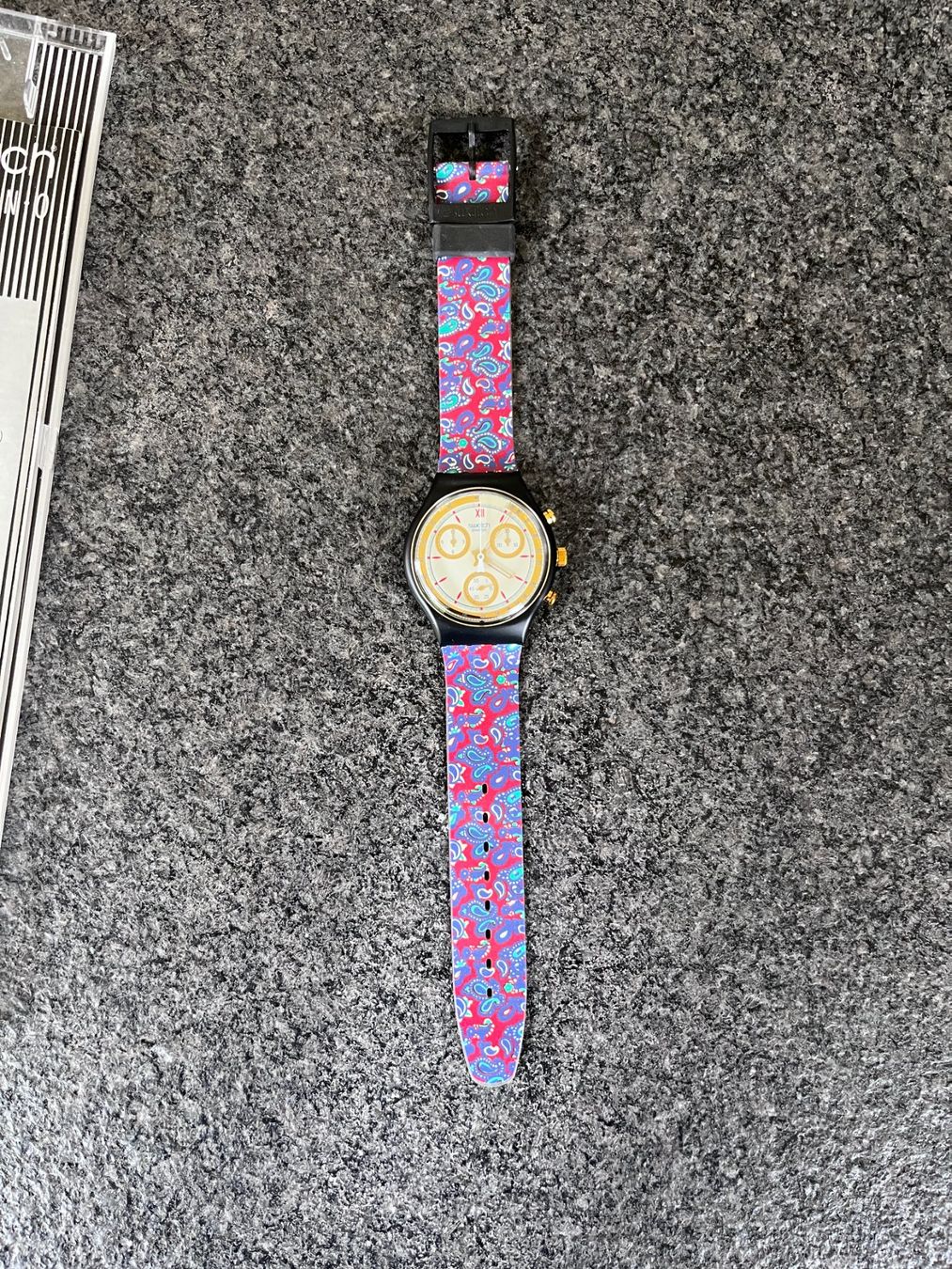 Swatch Uhren: Swatch Chronograph SCB108 – Gebraucht aus Allschwil von Zermatt 1
