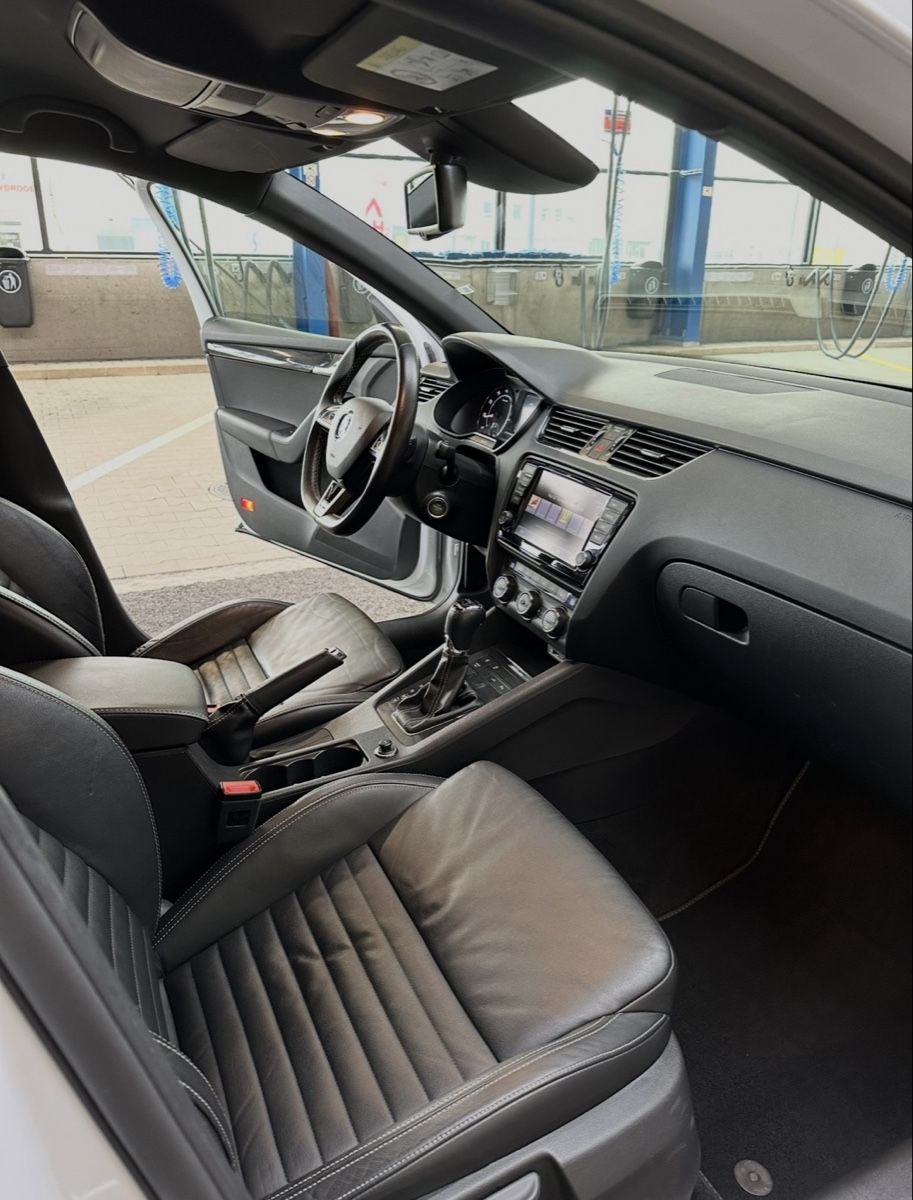 Skoda Automobili: Skoda Octavia RS Kombi 2.0 TSI – Usato da Reinach BL venduto da Y.H.33 6