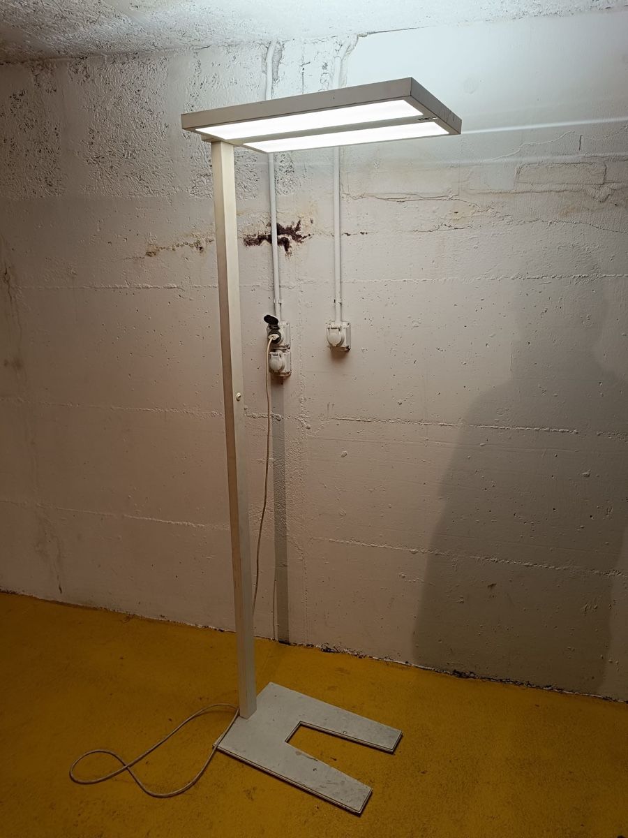 Lampes: Stehlampe  – D'occasion à Wettingen par Nici1932