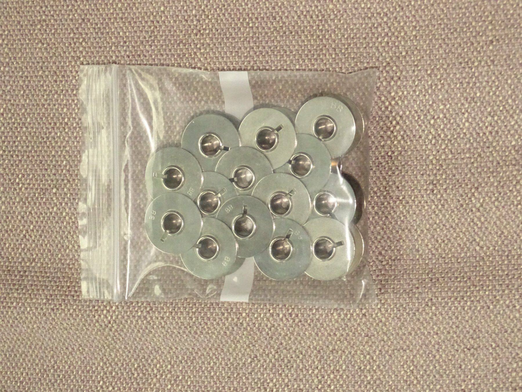 Bernina Macchine da cucire: 14 Spulen Bernina original – Usato da Hirzel venduto da Musicman03 1