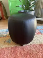 Hocker aus Kunstleder