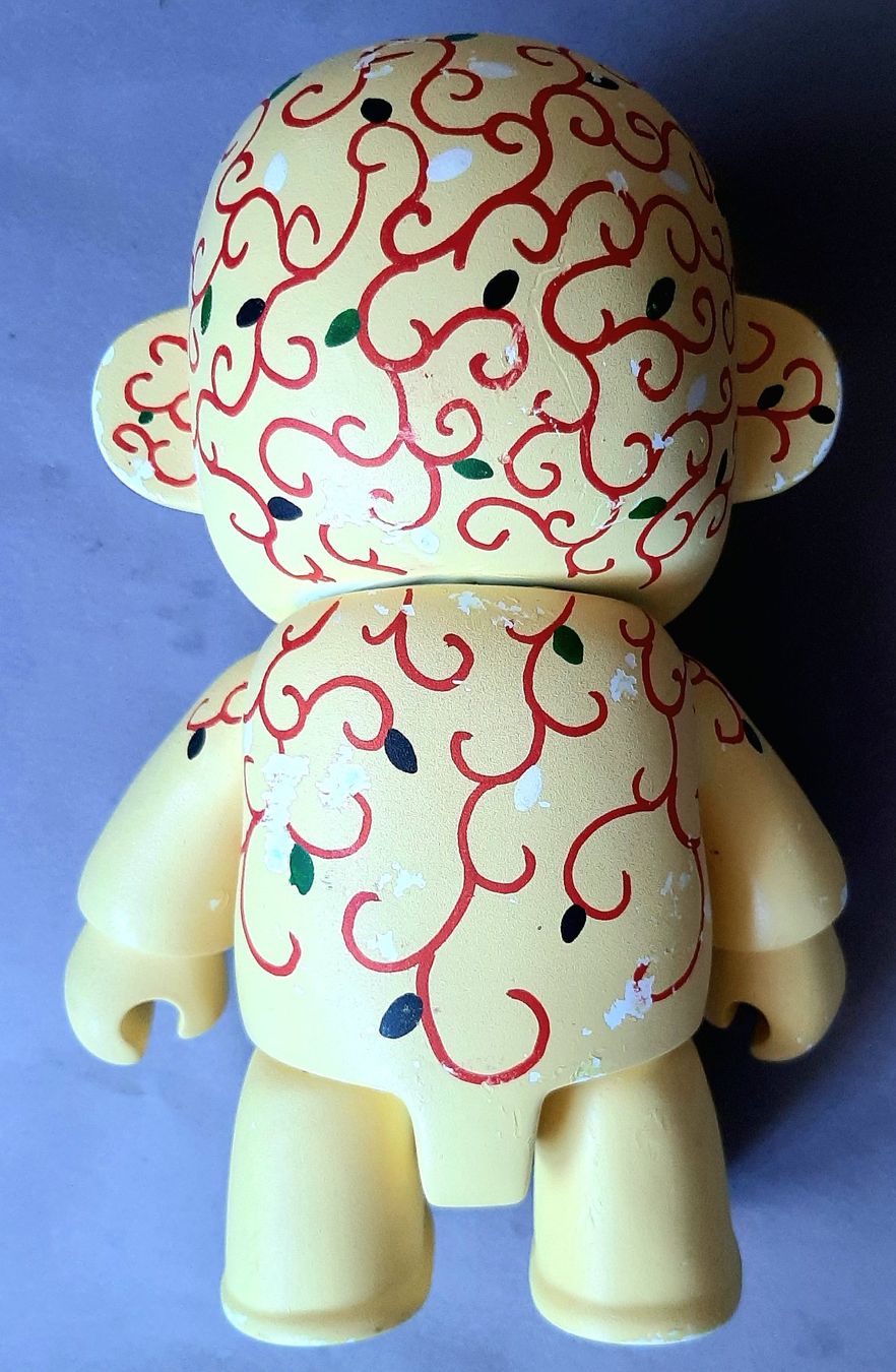 Statuette: MonQ TOY2R Qee – Usato da Montet (Glâne) venduto da KOADA 1