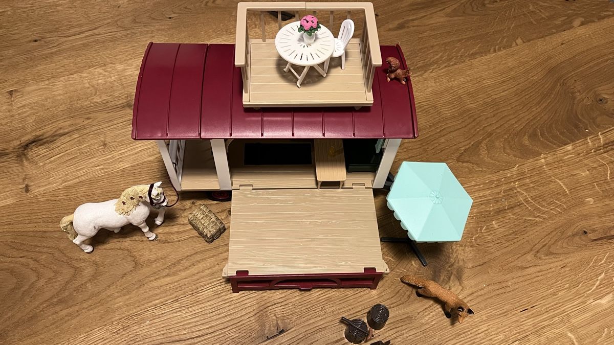 Schleich Jouets: Schleich Wohnwagen – D'occasion à Stans par Baba2011
