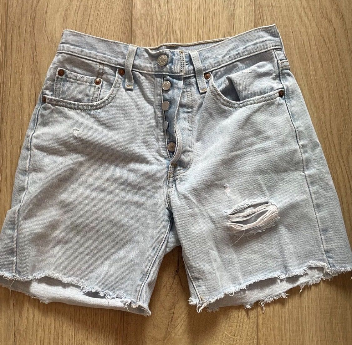 Jeans: levis 501 shorts  – Neuf (Voir description) à Genolier par notzoe 1