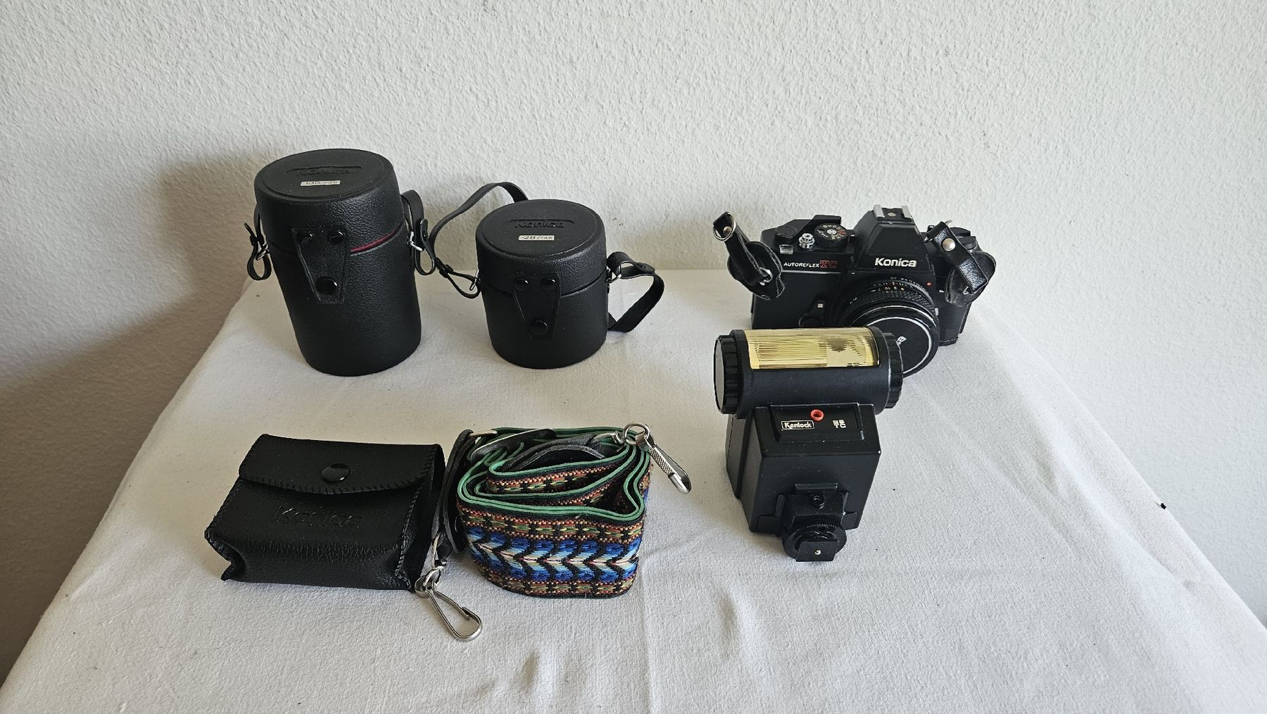 Konica Fotocamera: Vintage Konica Autoreflex TC mit Zubehör – Usato da Ettingen venduto da samiba 3