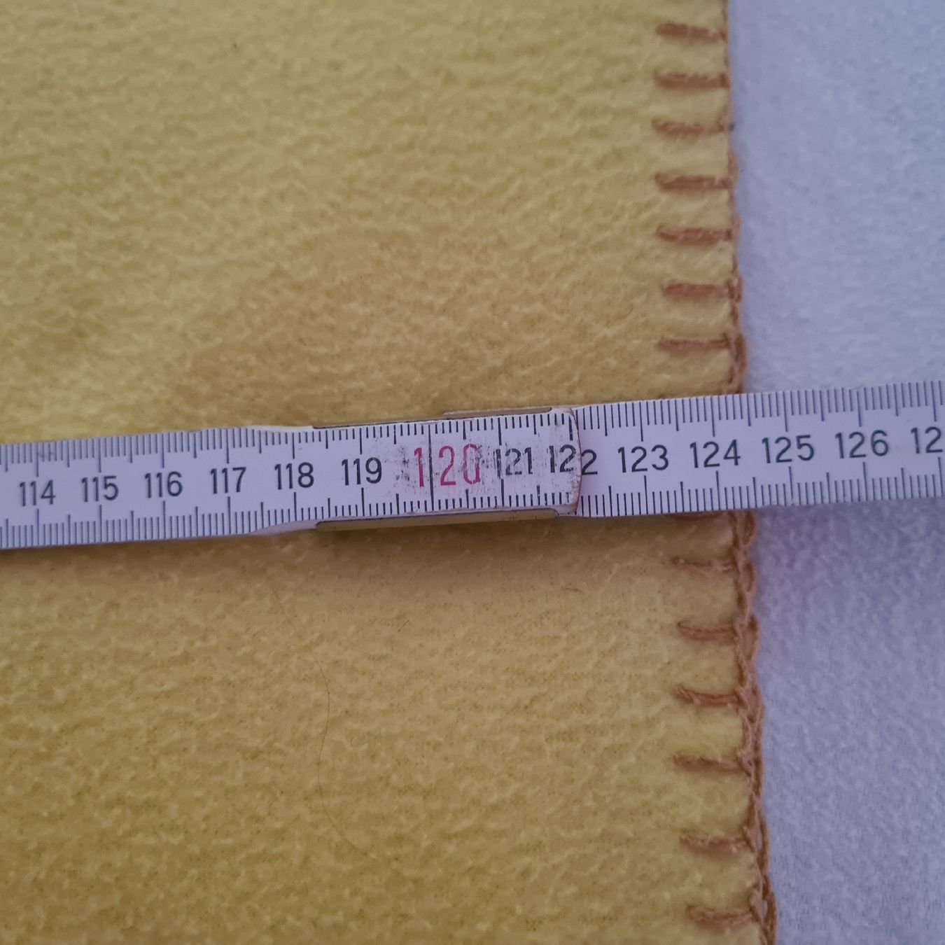 Coperte: Kinder Kuscheldecke Gelb B.124 L.174 cm – Usato da Steinen venduto da turbogeiss99 2