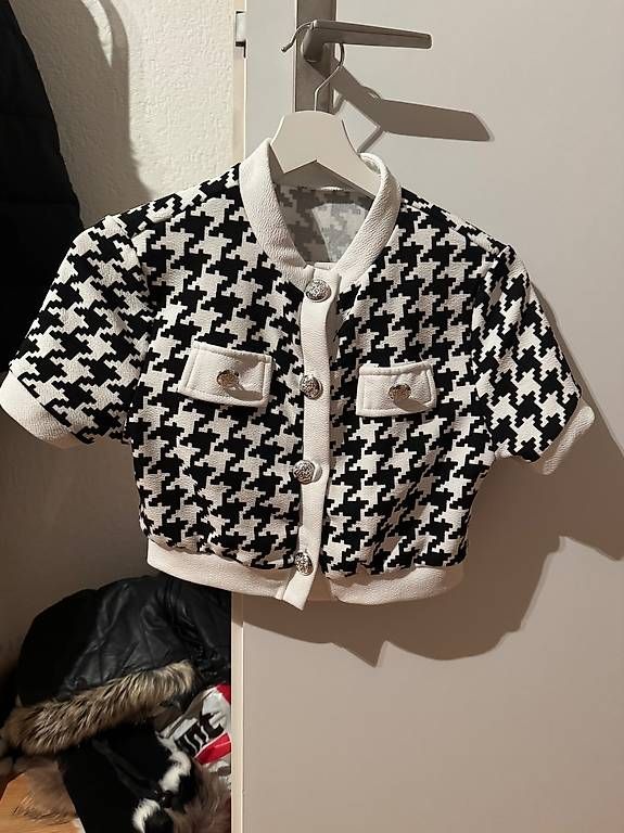 Camicette: Bluse schwarz weiss Grösse M Petite – Usato da Pfäffikon SZ venduto da Melanie335