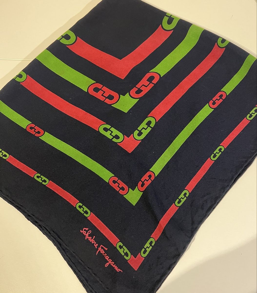 Salvatore Ferragamo Foulard & Sciarpe: Foulard Salvatore Ferragamo – Usato da St-Pierre-Clages venduto da ste_xk6p 6