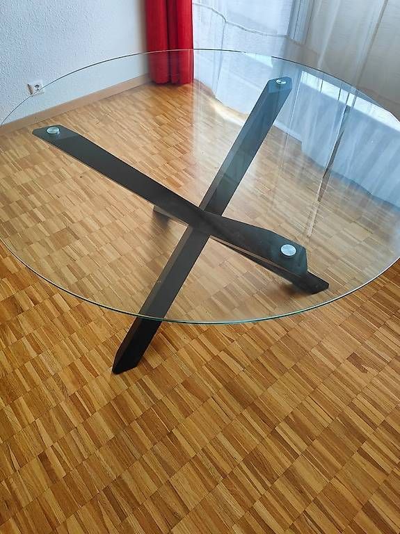 Tavoli: Table à manger ronde en verre – Usato da Genève venduto da Do__Fre 1