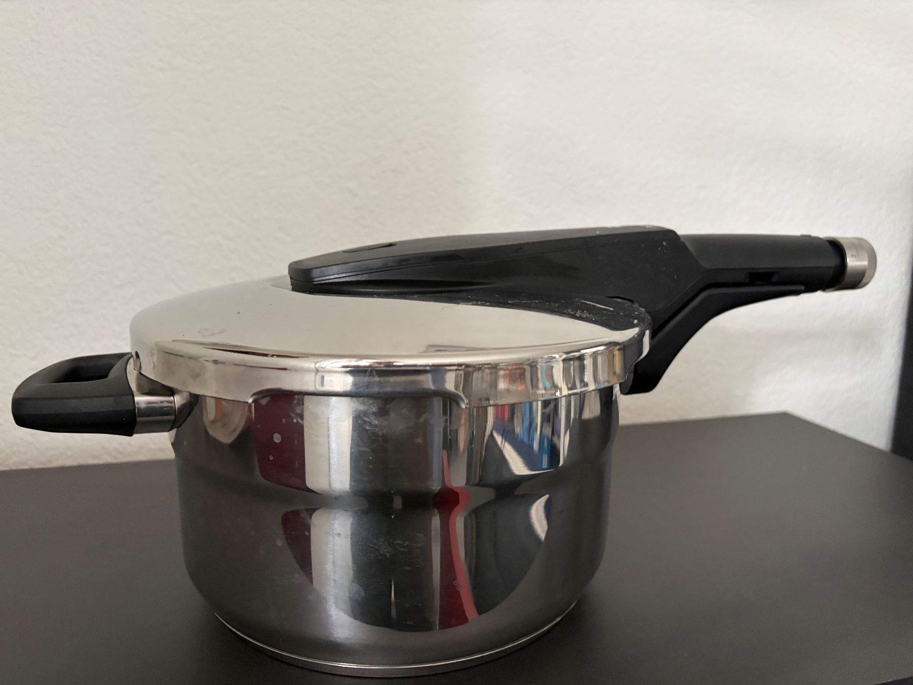 WMF Pentole: WMF Schnellkochtopf Perfec Pro mit Einsatz NEU – Nuovo (secondo la descrizione) da Aarau venduto da don_9hqj 2