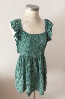 Grünes Sommerkleid mit Blumenmuster Gr. L