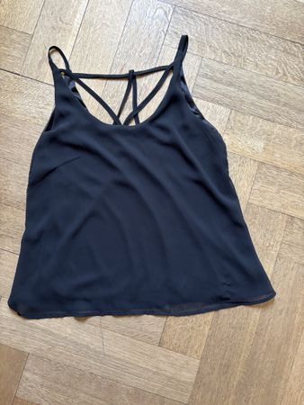 Top noir taille S - croisé dans le dos