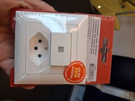 Presa Combinata con Interruttore, Nuova, da Incasso! (54)