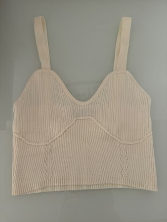 Trendiges Strick Top in Creme - Perfekt für de Summer!
