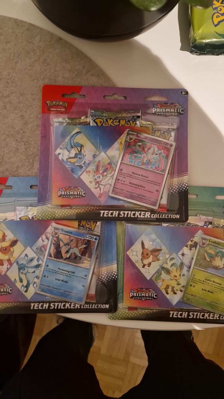 Pokémon Carte collezionabili: Pokémon Prismatic Tripack – Nuovo e nell'imballaggio originale da Les Acacias venduto da S.Vieira