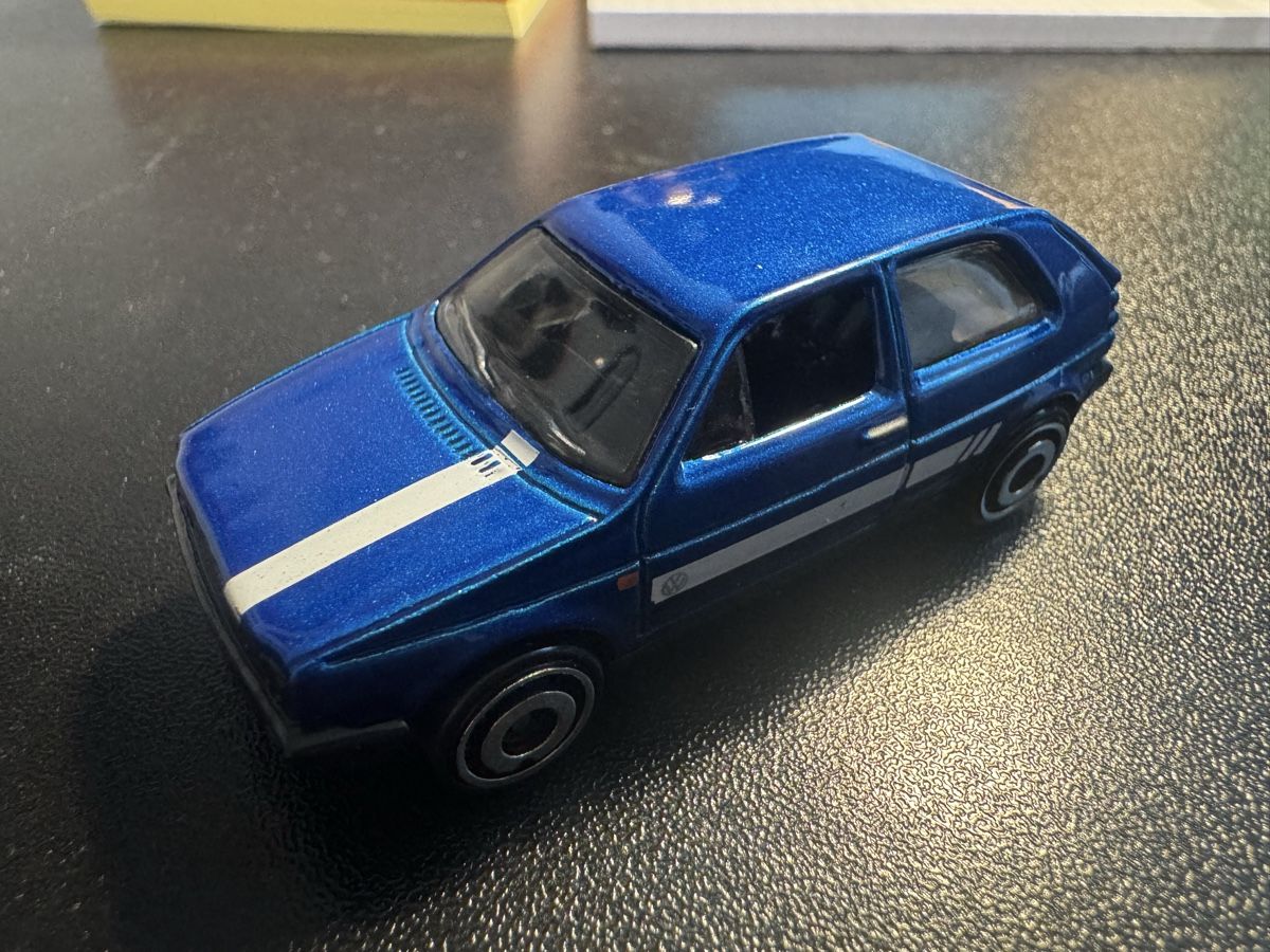 Hot Wheels Modellini d'auto: Modellauto VW Golf 2 Hot Wheels blau – Nuovo (secondo la descrizione) da Liebefeld venduto da Tatts81 2