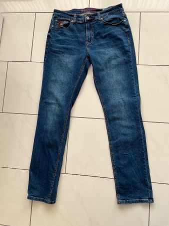 Jeans Gr.31/32 von Bruno Banani