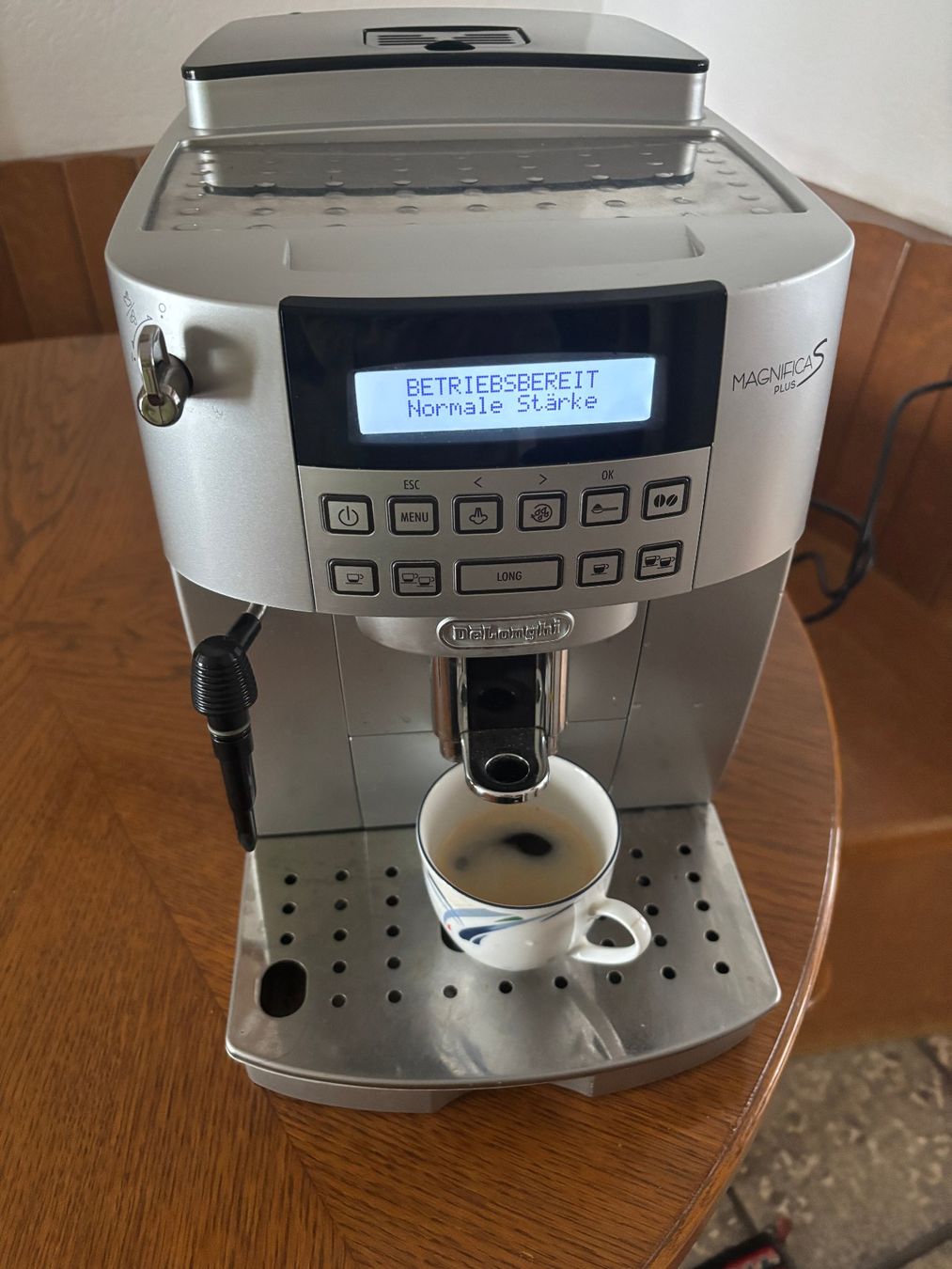 De'Longhi Kaffeemaschinen & Espressomaschinen: Kaffeemaschine De´Longhi Magnifica S Plus – Defekt aus Gossau SG von Gusho 6