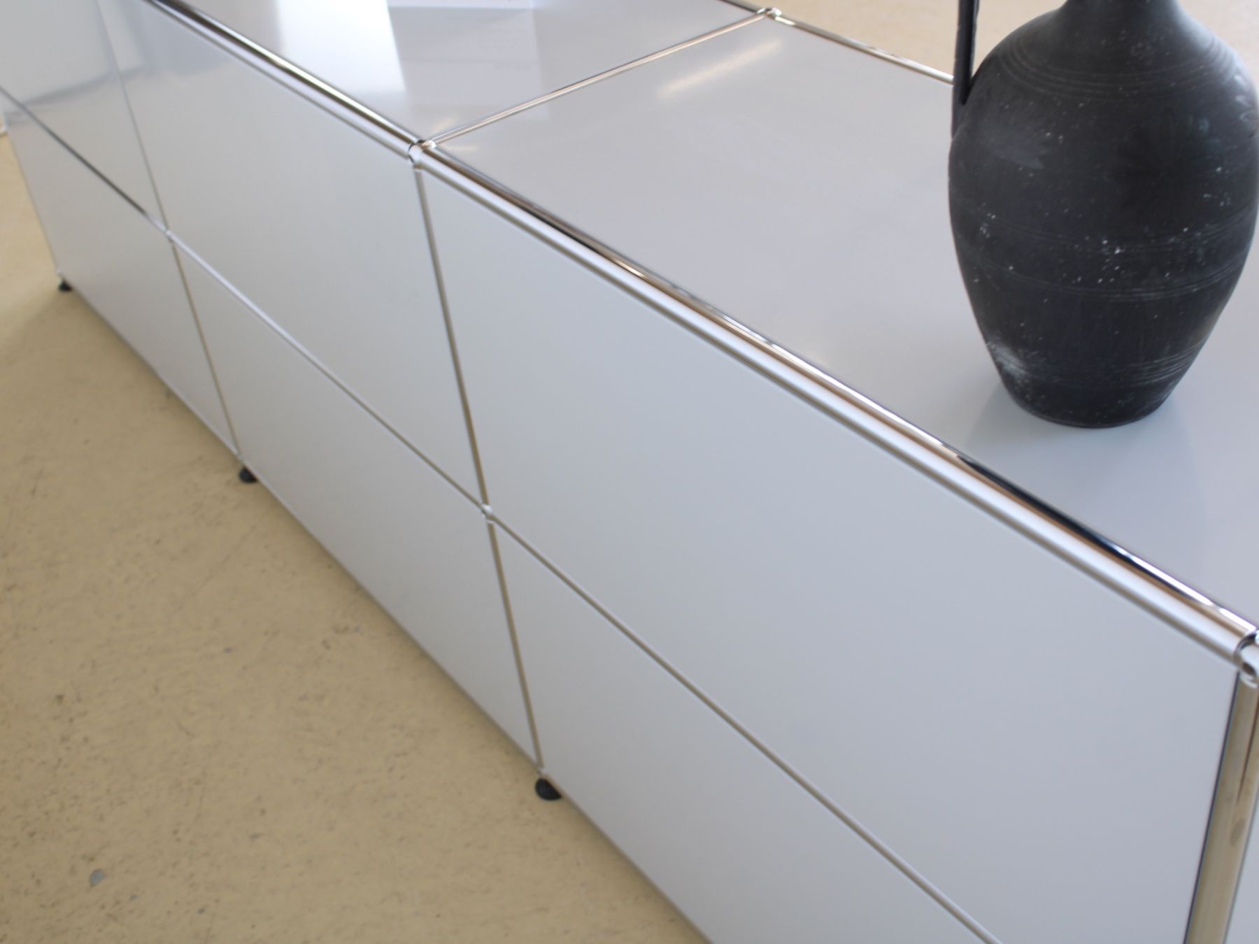 USM Scaffali: USM Sideboard lichtrau, Umbau möglich! – Usato da Meinisberg venduto da atelier_TILIJA 7